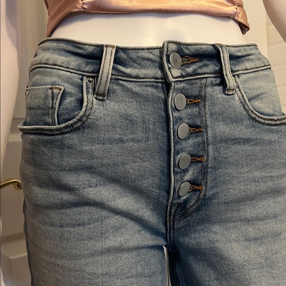 Aqua High Waisted Button Fly Denim Shorts
Size 26 - Picture 4 of 7